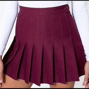 NWOT BURGUNDY AMERICAN APPAREL TENNIS SKIRT SIZE M